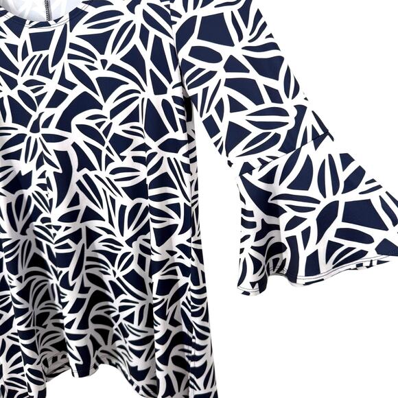 Slinky Brand Sz PM Petite Medium White Navy Blue Stretchy Blouse Shirt Top - Picture 6 of 7